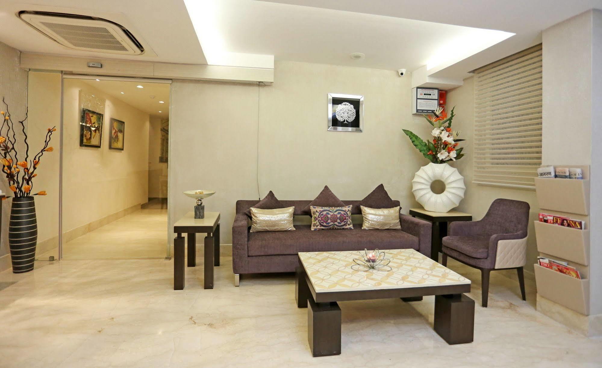 Hotel Delite Grand Faridabad Exterior photo