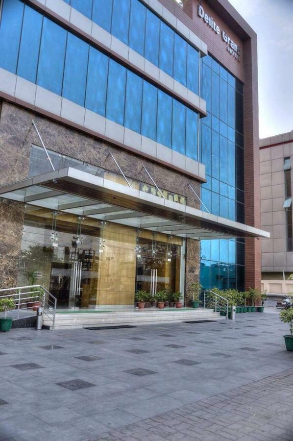 Hotel Delite Grand Faridabad Exterior photo